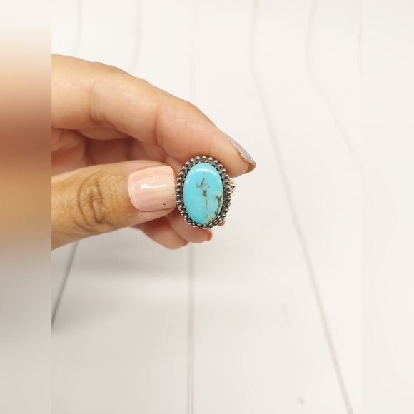 Handcrafted Turquoise Ring Sz 7 - Picture 4 of 10